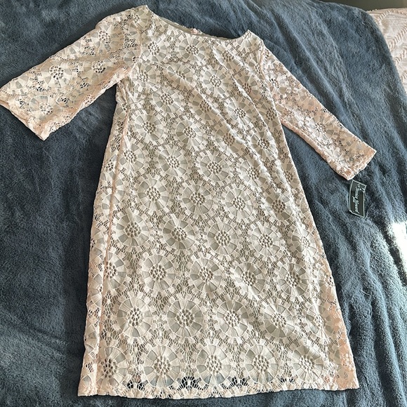 Jessica Howard Dresses & Skirts - Light Pink Lace Dress